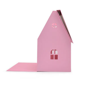 Boîtes de décoration de cadeau de poupée en forme de <span class=keywords><strong>maison</strong></span> en papier colorées de luxe boîte à vêtements pour enfants de couleur personnalisée utiliser dans le salon intérieur - Product Image 5