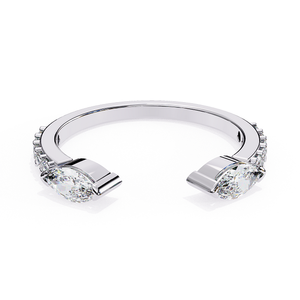 Elegante Anillo de Plata con Diamantes para Mujer, Diseño Clásico, Acabado Liso, Joyería para Uso Diario, Regalo - Product Image 3