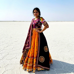 Ensemble Kurta Palazzo brodé pour femme, longueur ras du sol, avec Dupatta, en tissu satiné de coton mousseline épais, vente en gros - Product Image 3