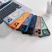 Coque de téléphone en gros pour iPhone 17 Pro Max, étui magnétique pour téléphones mobiles 16, 15, 14 Pro avec protection d'objectif et support personnalisable pour logo