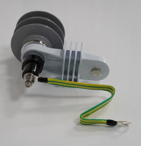 Boîtier polymère 3kV-36kV Parafoudre haute tension en caoutchouc <span class=keywords><strong>de</strong></span> silicone Parafoudres à oxyde <span class=keywords><strong>de</strong></span> zinc - Product Image 4