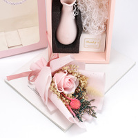 Bouquets de roses et de fleurs séchées éternelles en savon, faits main et pratiques, pour la Fête des Enseignants et la Saint-Valentin