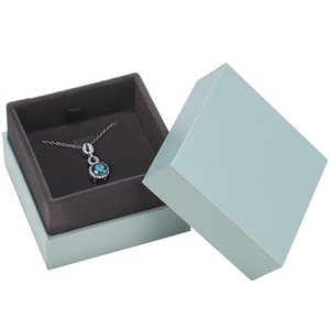 Caja de Regalo Rígida de Cartón con Tapa y Base Elegantes, Logotipo Personalizado, Tamaño Personalizado, para Joyería o Velas, con Grabado en Relieve - Product Image 5