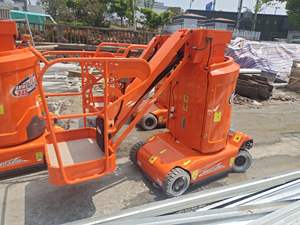 ماكينة رفع كهربائية مستعملة بجودة صاري 9 م مستعملة بمكونات أساسية ، محرك مضخة علبة التروس - Product Image 3