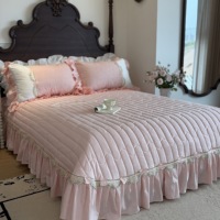 Parure de lit 4 pièces en satin jacquard 100 % coton, luxueuse, avec jupe de lit matelassée à volants en dentelle