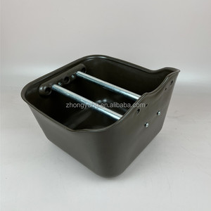Alimentador de plástico para aves, cubo de agua para caballos, con barras ajustables de acero inoxidable - Product Image 3