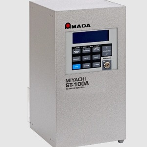 Contrôleur de soudage par résistance AC Amada St-200a 25V 13Hz semi-automatique pour le contrôle du courant, de la tension et de la puissance - Product Image 4
