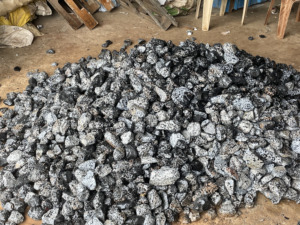 หินออบซิเดียนเกล็ดหิมะแบบหยาบหินออบซิเดียนเกล็ดหิมะเกรดธรรมชาติ - Product Image 2