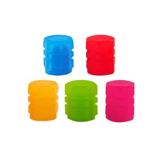 Cache-valve de pneu de voiture lumineux fluorescent ABS qui brille la nuit pour voiture, vélo, moto - Product Image 1