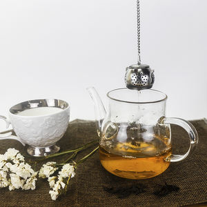 Di alta qualità in acciaio inox carino infusore per tè Set forma palla con catena include ceramica plastica rete d'argento utensili - Product Image 5