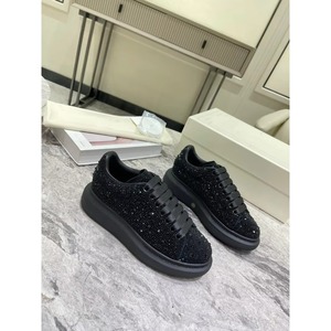 Nuevas Zapatillas Unisex de Suela Gruesa y Caña Alta con Diseño Degradado de Purpurina, Cordones de Diamantes de Imitación y Característica Desechable - Product Image 3