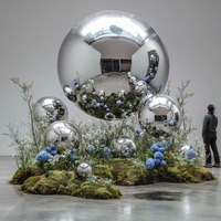 Grandes boules gonflables argentées brillantes et lisses pour décorations de fête en extérieur