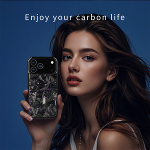 Coque de téléphone en fibre de carbone magnétique pour iPhone 17 Pro Max 17 Air, cadre en TPU antichoc avec texture antidérapante - Product Image 6