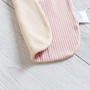 Babero para bebé recién nacido, toalla de saliva acanalada y terry de doble capa con botones ajustables - Product Image 6