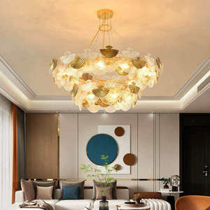 โคมไฟระย้าทรงกลมขนาดใหญ่แบบ LED ลายใบพัดแก้วสีทอง สำหรับห้องนั่งเล่น - Product Image 1
