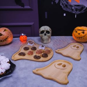 Plateaux de service en bambou fantôme d'Halloween, plateaux de fête en bois pour la présentation de desserts et de fromages - Product Image 3