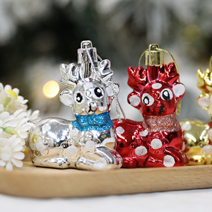 Buon albero carino piccolo cervo ciondolo UV stampato 4 colori moderni <span class=keywords><strong>decorazioni</strong></span> in plastica di <span class=keywords><strong>natale</strong></span> per <span class=keywords><strong>decorazioni</strong></span> Festive - Product Image 6