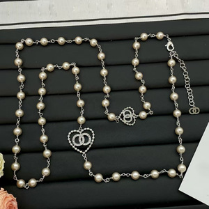 Nuevo Collar <span class=keywords><strong>de</strong></span> Cadena con Perlas y Diamantes Incrustados, Edición Doble C <span class=keywords><strong>de</strong></span> Xiang Home, Foto Real - Product Image 6