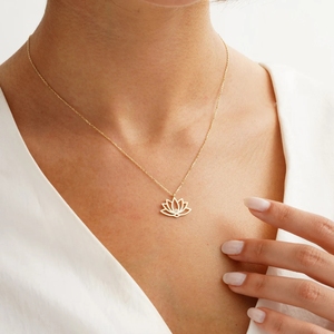Nuovo Design <span class=keywords><strong>collana</strong></span> <span class=keywords><strong>fiore</strong></span> <span class=keywords><strong>di</strong></span> <span class=keywords><strong>loto</strong></span> 14k placcato oro zircone moda <span class=keywords><strong>fiore</strong></span> ciondolo <span class=keywords><strong>collana</strong></span> regalo gioielli - Product Image 3