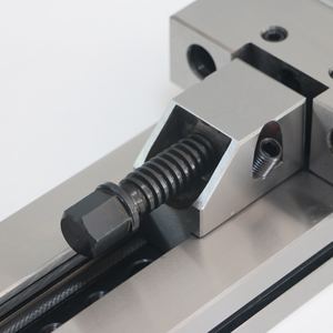 Мощные ручные фрезерные тиски GT с зубчатыми компонентами — высокая грузоподъемность для тяжелых металлических заготовок - Product Image 3