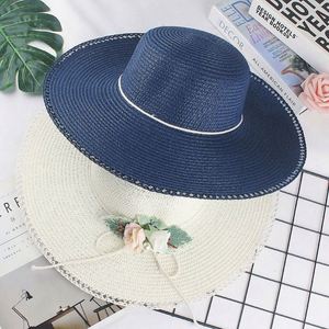 Sombrero de Paja de Ala Ancha con Lazo de Flores Frescas, Protección Solar, para Verano, Playa, Ciclismo y Viajes, Unisex - Product Image 2