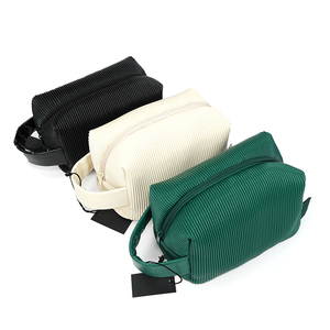 Custodia <span class=keywords><strong>per</strong></span> <span class=keywords><strong>cosmetici</strong></span> impermeabile con chiusura a cerniera in pelle sintetica da donna alla moda con lettera regalo di compleanno <span class=keywords><strong>per</strong></span> <span class=keywords><strong>mamme</strong></span> ragazze - Product Image 1