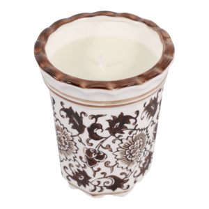 Candela Profumata in Ceramica con Bordo Decorativo Ondulato, Elegante Accento Votivo per Arredamento Interno ed Esterno - Product Image 4