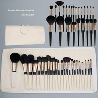 Pinceaux de maquillage professionnels 24 pièces, manche en bois noir et or mat, fibres synthétiques, luxe, véganes, pour fond de teint, poudre, maquillage des yeux et estompage