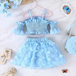 Conjunto de Dos Piezas para Niñas al por Mayor: Top Corto de Tirantes a la Moda y Falda de Malla Bordada con Diseño de Lazos y Cordón Ajustable de Lana - Product Image 4