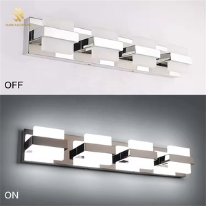 مصباح حائط حديث للحمام مصنوع حسب الطلب من الأكريليك والحديد مع إضاءة LED - Product Image 4