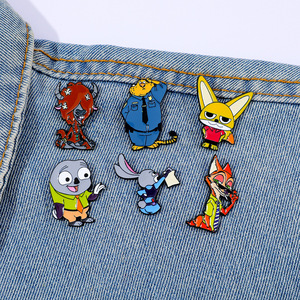 Broche en métal Zootopia Judy <span class=keywords><strong>Nick</strong></span>, motif dessin animé mignon, de haute qualité, accessoires de mode pour sacs à main et vêtements, épingles en gros - Product Image 2