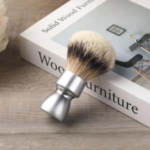 <span class=keywords><strong>Pennello</strong></span> da Barba YAQI 24MM con Manico in Metallo Pesante e Setole di Tasso Argentato per Uomo - Product Image 3