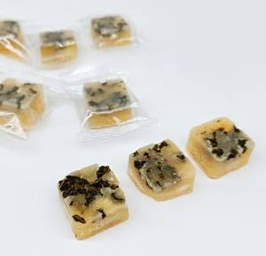 Thé au miel et au <span class=keywords><strong>sucre</strong></span> populaire chinois, saveur <span class=keywords><strong>de</strong></span> thé oolong à la pêche, cubes <span class=keywords><strong>de</strong></span> <span class=keywords><strong>sucre</strong></span> au miel, <span class=keywords><strong>prix</strong></span> <span class=keywords><strong>de</strong></span> gros - Product Image 1