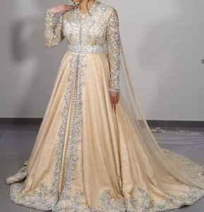 Hermoso Vestido Kaftan con Cuentas de Vidrio Premium y Pedrería para Bodas y Eventos - Product Image 3