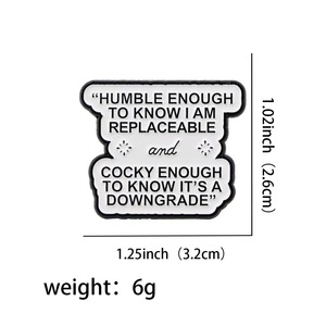 Spilla in smalto 3D di alta qualità con citazioni creative in inglese, distintivo classico per album, spilla <span class=keywords><strong>da</strong></span> <span class=keywords><strong>collezione</strong></span> per fan, gioiello, medaglia, accessorio regalo - Product Image 2