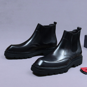 รองเท้าบูทหนังผสมหนังกลับสำหรับผู้ชาย พร้อมเชือกผูกกันน้ำ ดีไซน์ย้อนยุคสำหรับฤดูใบไม้ร่วง ผลิตตามสั่งสำหรับขายส่ง - Product Image 1
