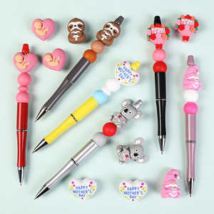 Cuentas de Silicona PVC Planas 3D con Forma de Corazón y Rosa para el Día de la Madre, Cuentas Sueltas para Manualidades con Bolígrafos - Product Image 1