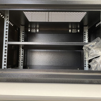 Armoire de serveur et de réseau en acier 6U de 19 pouces à montage mural pour centre de données, personnalisable, en stock