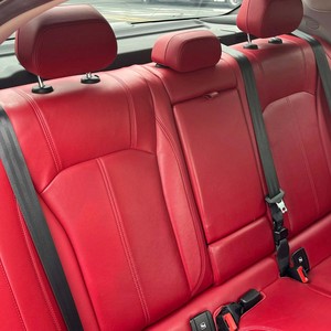 Alfa Romeo Giulia 2017 2.0T 280HP Édition Luxe Berline Voitures Toit ouvrant panoramique Voiture universelle 2 roues motrices Essence Alfa Romeo Giulietta - Product Image 6