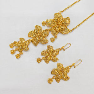 Joyería de Moda Estilo Nigeria, Dubái y Arabia Saudita, Juego de Joyería de 2 Piezas en Oro de 24k, Collar y Aretes para Mujer, para Bodas, Cenas y Fiestas - Product Image 6