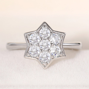 Anello Minimalista a Sei Punte con Zirconi per Donne, Gioiello da Dito Delicato e alla Moda - Product Image 3