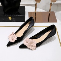Chaussures plates noires de haute qualité à enfiler, confortables, à talon fin, avec motif floral tridimensionnel, style professionnel, pour le bureau, mariage, été, automne