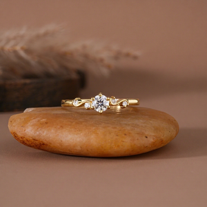 Anillo de Compromiso Clásico de Oro Sólido con Diamante Cultivado en Laboratorio, Banda en Espiral Vintage, Corte Brillante, Joyería Fina Hecha a Medida para Mujer - Product Image 1