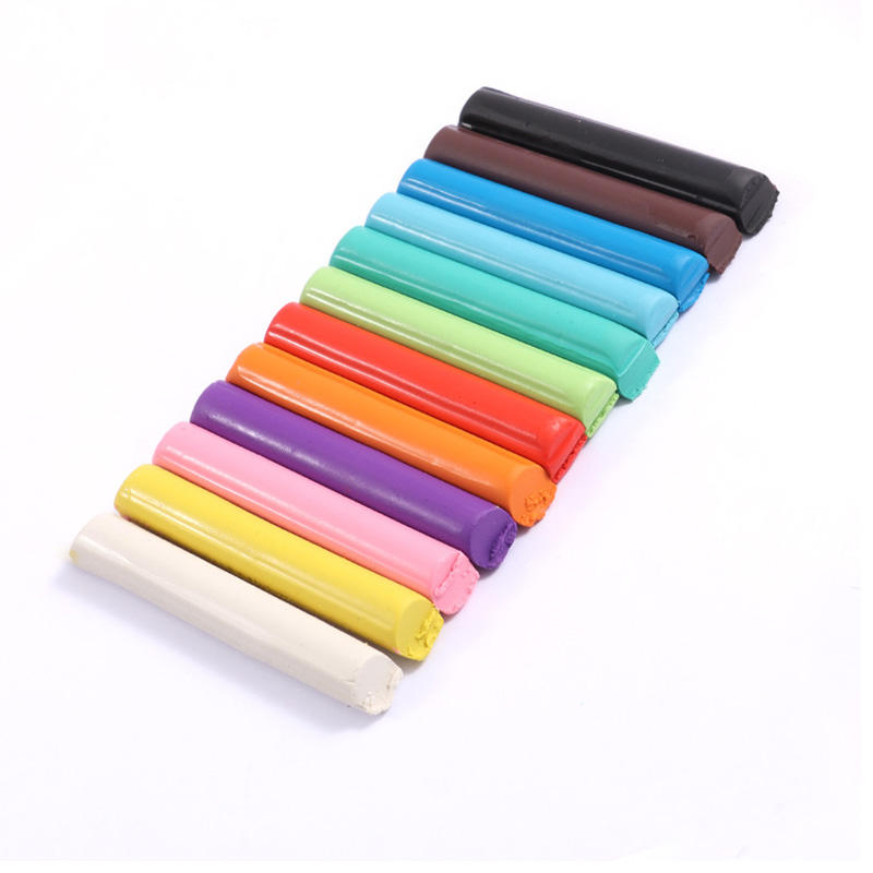 12 couleurs différentes