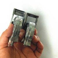 Pince en aluminium en cuir pour machine à bascule sèche ou humide Matériau en aluminium Grand ou petit Type quantité minimale de commande 100PCS