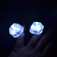 Anneau lumineux LED clignotant blanc effet diamant pour fêtes, Noël, enterrement de vie de jeune fille, Saint-Valentin, Nouvel An chinois, Pâques