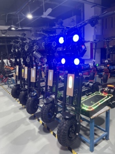 Trottinette Électrique Pliable <span class=keywords><strong>X14</strong></span> pour Adultes, Grandes Roues 14 Pouces, Vitesse Rapide, Autonomie 100 km, Double Moteur Puissant, 100% Électronique Intelligente - Product Image 6