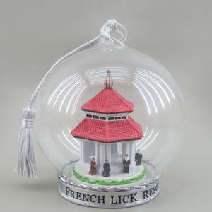 Design vide personnalisé <span class=keywords><strong>Globe</strong></span> d'eau en verre ornements d'arbre de Noël suspendus boule à neige cadeaux de vacances - Product Image 3