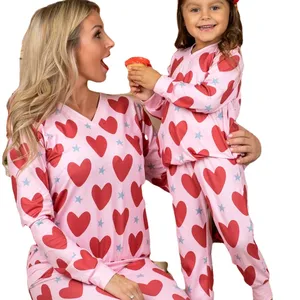 Ropa de dormir a juego para madre e hija, conjuntos de pijamas informales con estampado de corazón, para el Día de San Valentín, gran oferta, 2 uds.