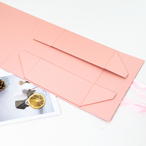 Hot Trending Custom LOGO Biodegradable Rollover Cardboard Craft Paper Boxes Magnet Gift Box Pink Shipping Boxes for Packiging - Product Image 6